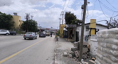 Motosiklet, Otomobile Ok Gibi Saplandı