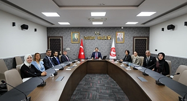 VALİ MASATLI ÖĞRETMENLERİ KABUL ETTİ