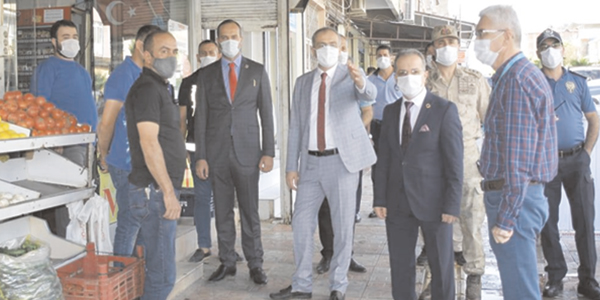 KAYMAKAM ARSLAN VE BAŞKAN VEKİLİ TERZİOĞLU MASKE DENETİMİ YAPTI