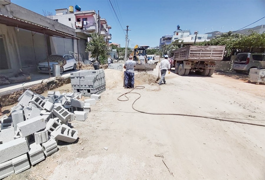 MALİK YILMAN CADDESİN’DE ÇALIŞMALAR DEVAM EDİYOR