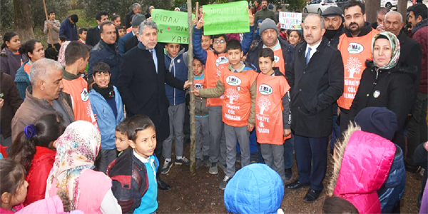 “GELECEĞE BİR FİDANDA SEN DİK”