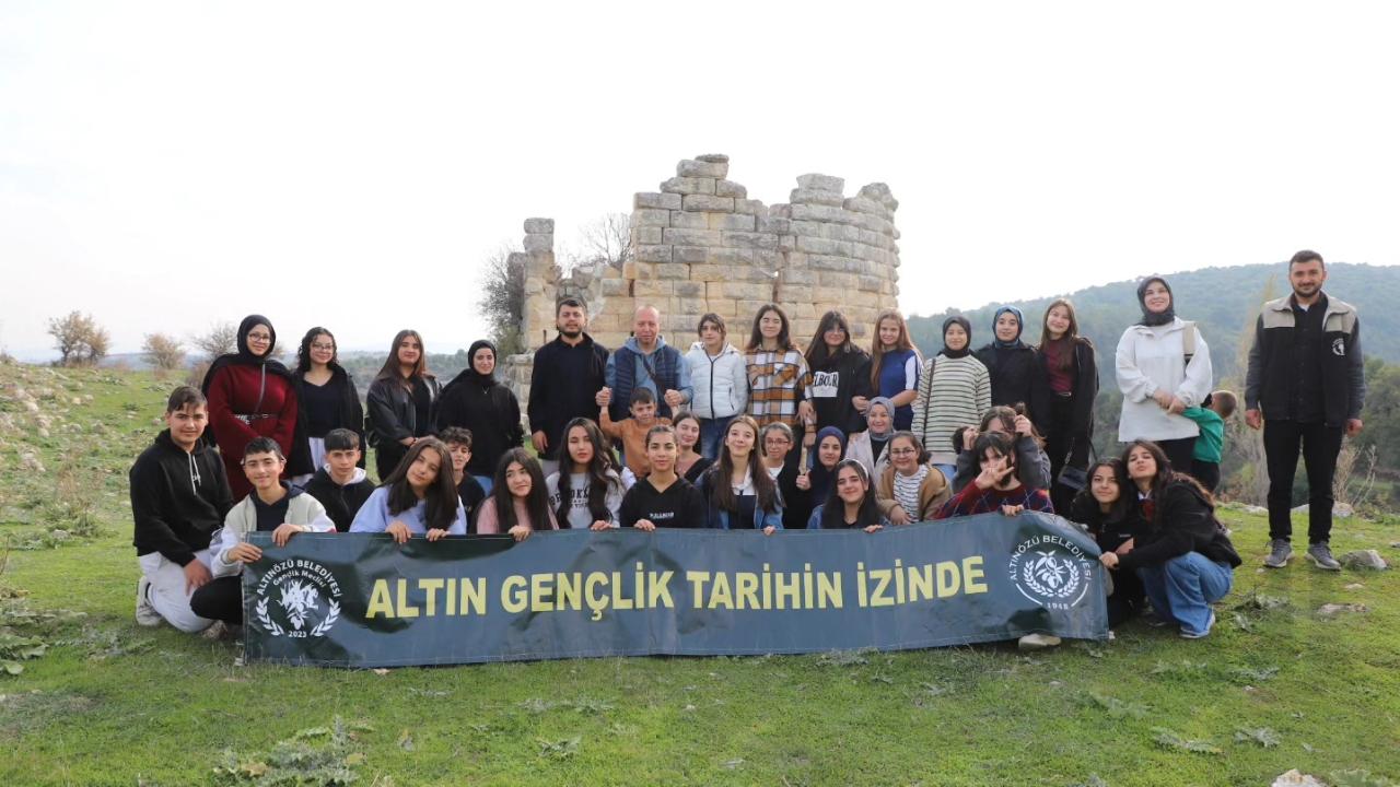 Altınözü Fen Lisesi Öğrencileri “Tarihin İzinde” Altınözü’nü Keşfetti