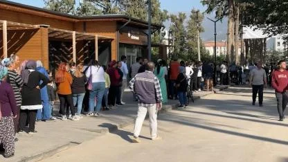 FİLELERİ ALANLAR BAHÇEYE DALDI