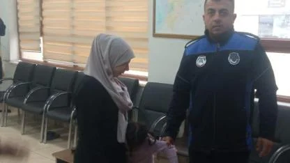 Kaybolan Küçük Kız Zabıta Ekiplerince Bulundu