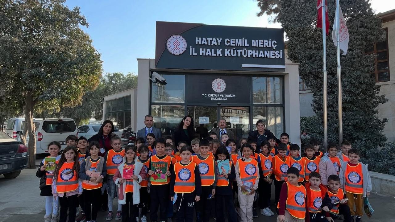 Küçük Okurlar Kütüphane ile Buluştu