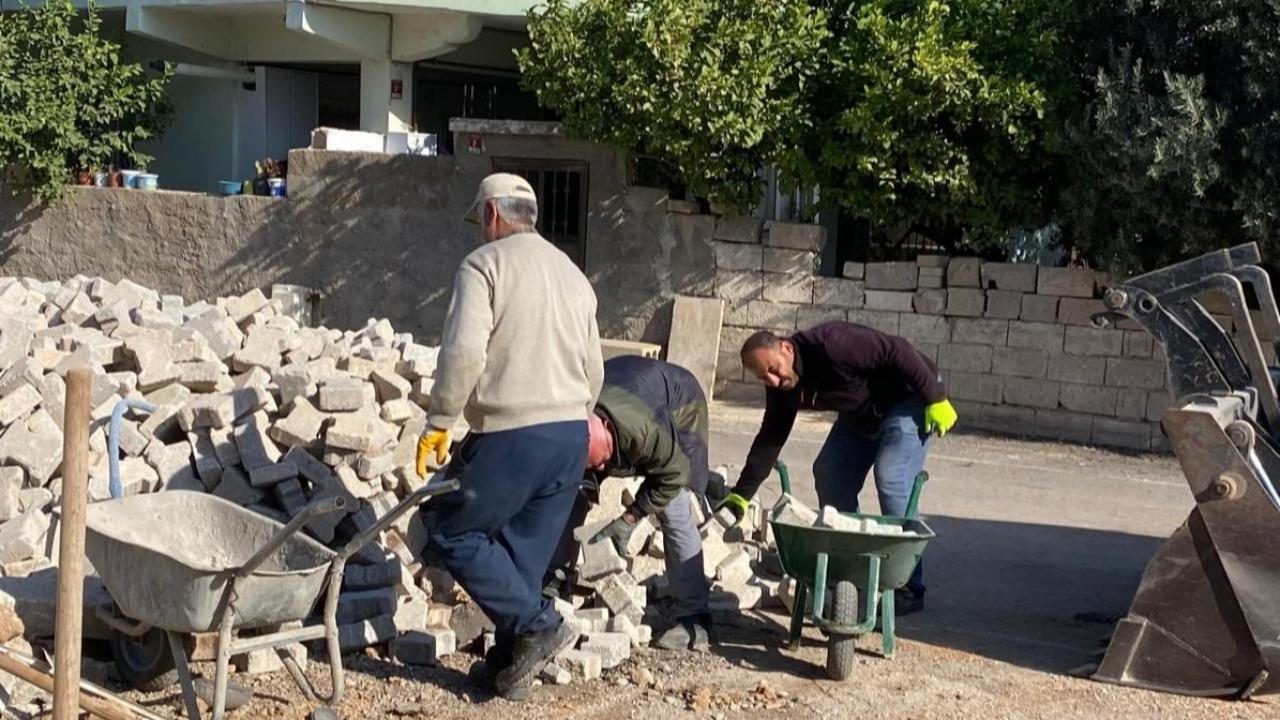 KUMLU YOL DÜZENLEME ÇALIŞMALARI SÜRÜYOR