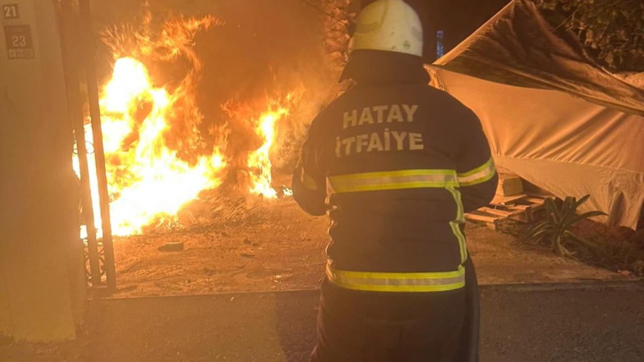 Reyhanlı’da Araç Yangını Paniğe Neden Oldu