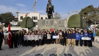 Şehir Öğretmenlere Saygı, Geleceğe Yemin