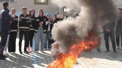 Ülkü Ocakları’ndan Hatay’da Yangın Bilinci Hamlesi