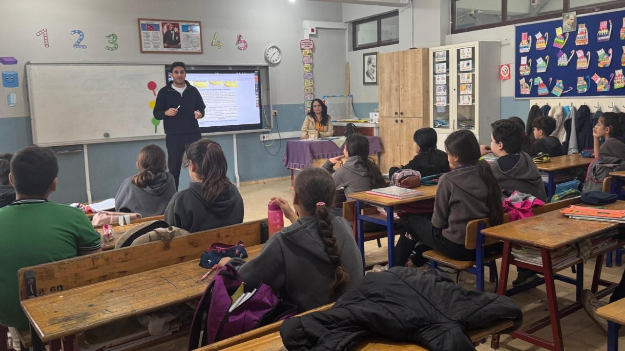 Arsuz’da Öğrencilere Diş Sağlığı Eğitimi