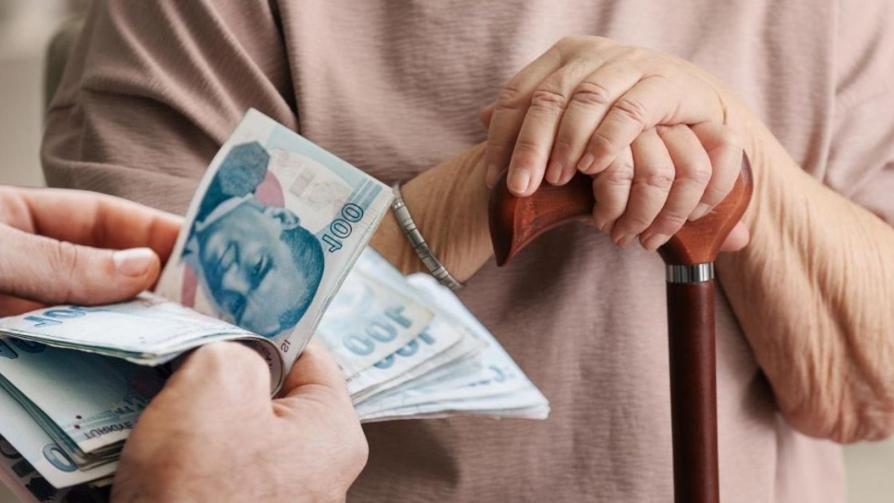 Asgari Ücretin Ardından Emekliye Yapılacak Zam Da Belli Oldu