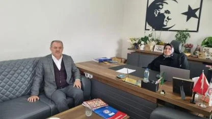 BAYRAKDAR EĞİTİMCİLERİ DİNLEDİ