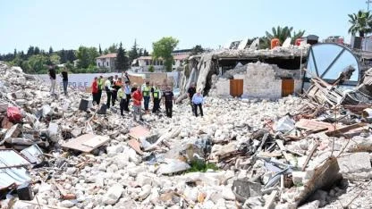 CHP’Lİ BELEDİYE ULU CAMİ PROJESİNİ BECEREMEDİ