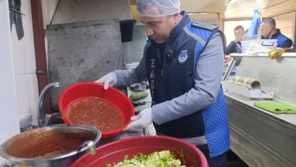 Çiğ Et Zabıtayı Şaşırttı