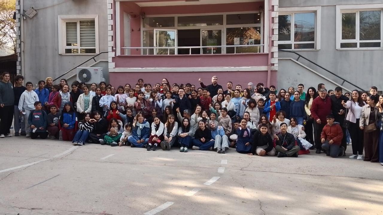 Depremin Gölgesinde Eğitime Umut Işığı