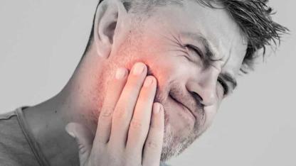 DİŞ AĞRISI DAHA FARKLI  SORUNLARA YOL AÇIYOR