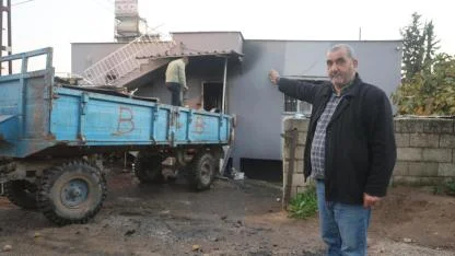 Ev, Yanarak Küle Döndü