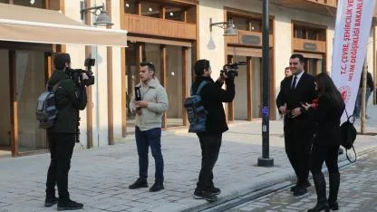 Gazeteciler Deprem Sonrası Yapılan Çalışmaları İnceledi