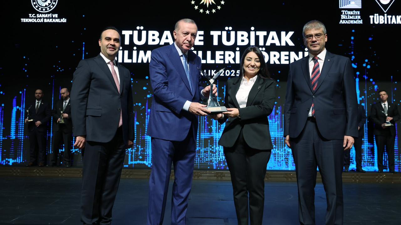 Gençlerimizin Her Zaman Yanındayız