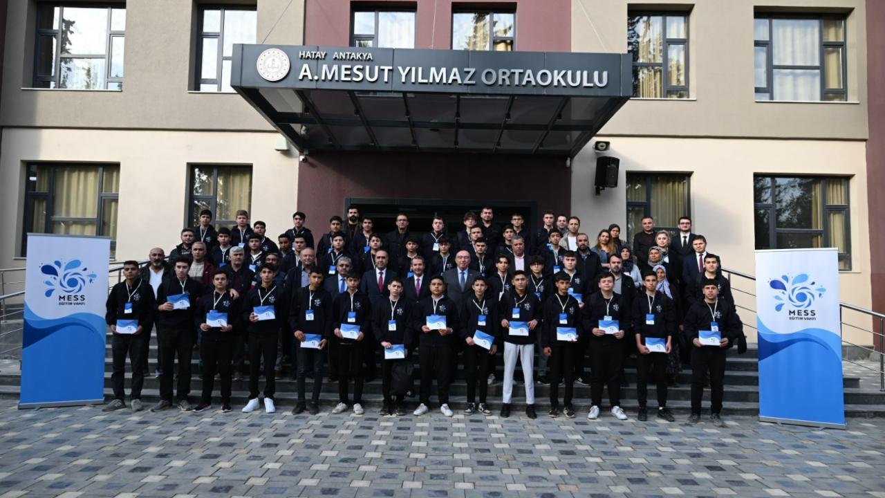 HATAY’DA 43 ÖĞRENCİ ÖDÜL ALDI