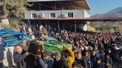 Hatay'da trafik kazasında hayatını kaybeden 2 kardeş son yolculuğuna uğurlandı
