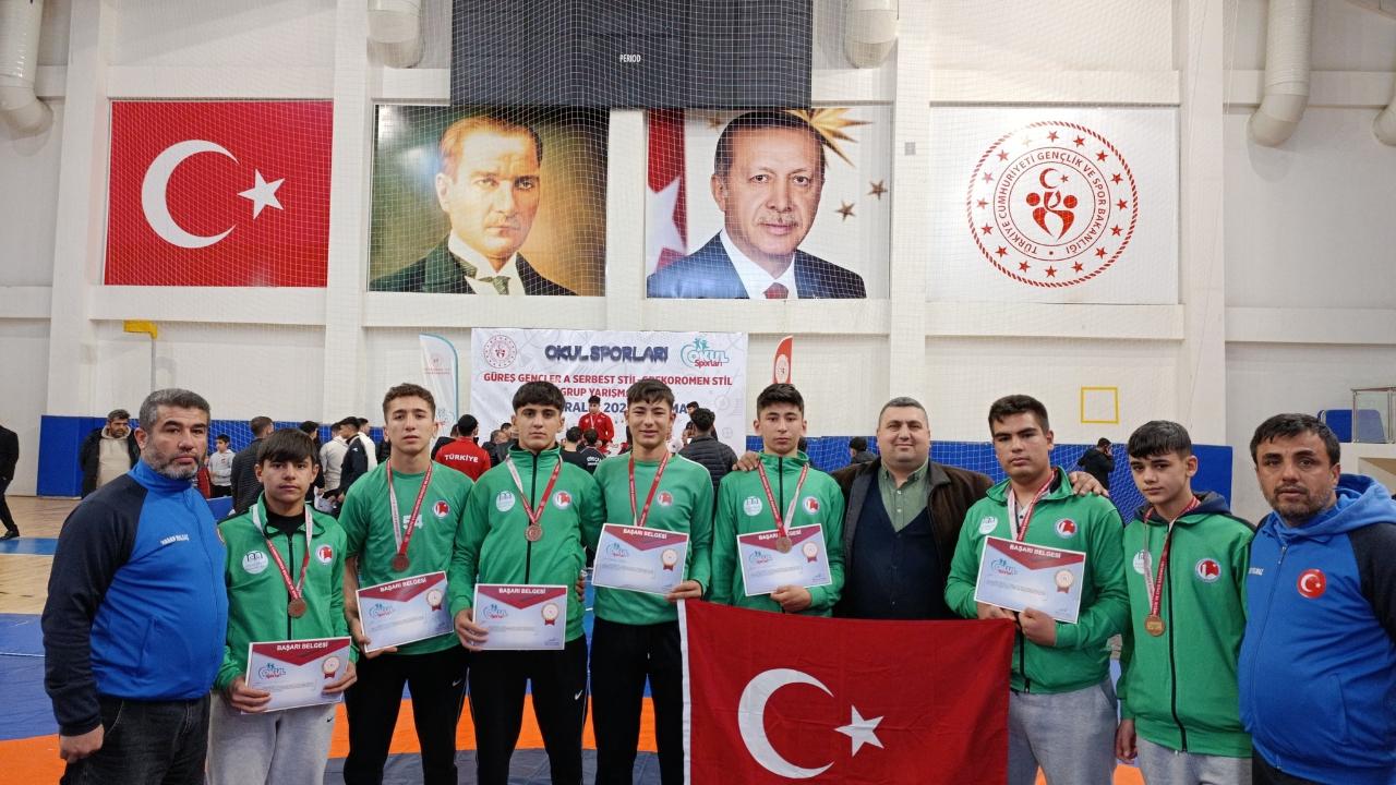 Hatay’ın Gururu Minderde Destan Yazdı