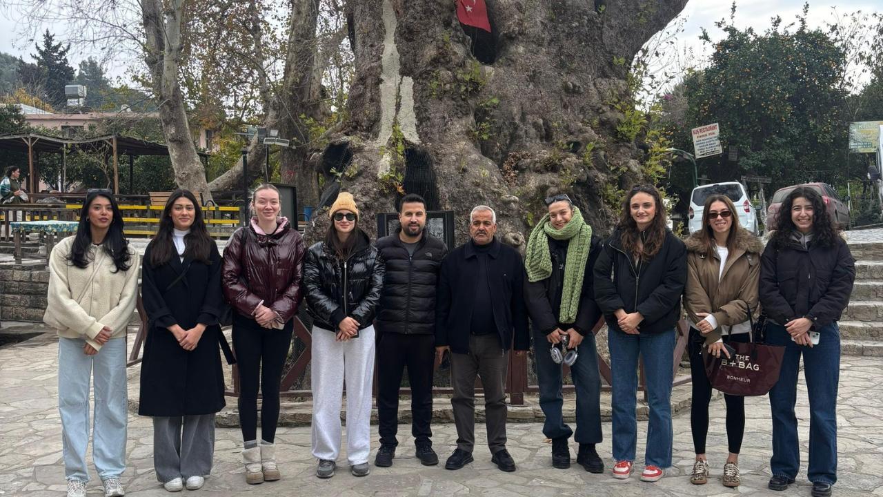 Hıdırbey’den Sultanlara Moral Desteği