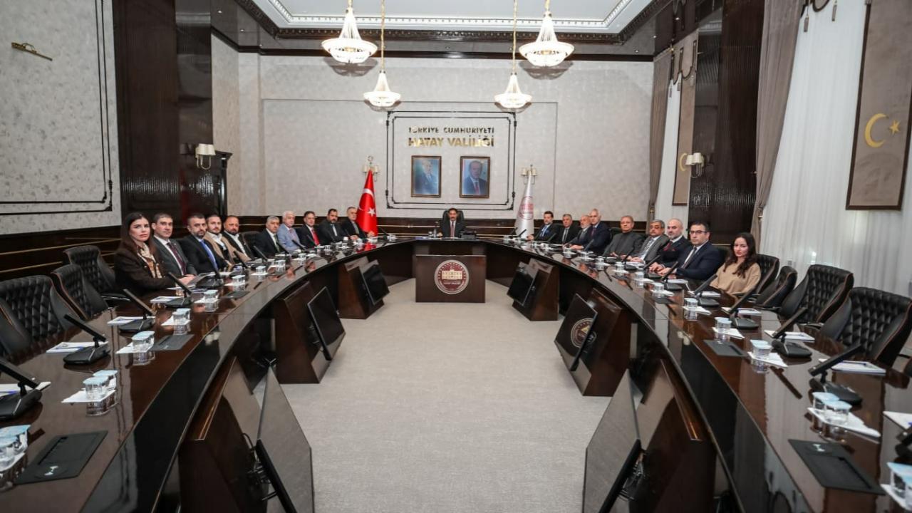 İŞ DÜNYASINDAN VALİ MASATLI’YA DESTEK