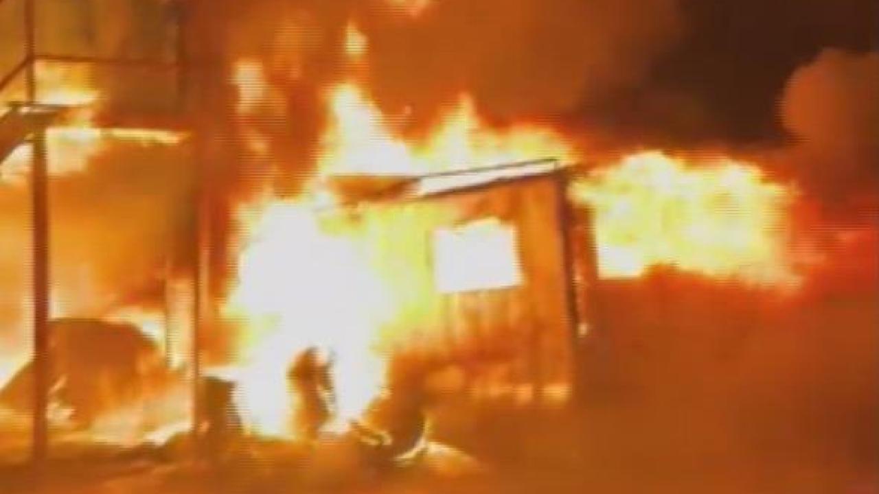 İşçileri Kaldığı Konteyner Yandı