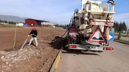 KIRIKHAN YEŞİLE BÜRÜNÜYOR