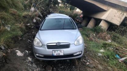 Köprüden Uçan Otomobil Hurdaya Döndü