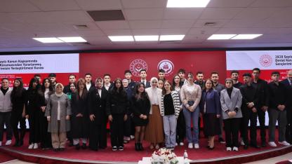 Koruma Altında Büyüyen Gençler Kamuya Adım Attı