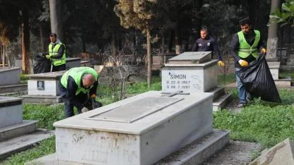 Mezarlıklar Temizlendi