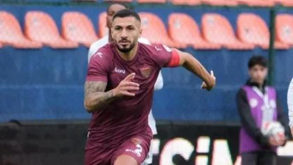 Paramızı Alamıyoruz, Kulüpte Yemek Bile Çıkmıyor