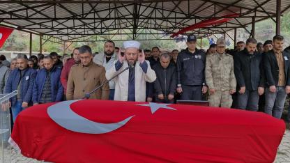 Polis Memurunun Cenazesi Defnedildi