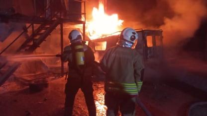 Samandağ’da Şantiye Konteyneri Yandı!