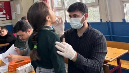 Sağlıklı Hayat Merkezi Ekibi İlkokulda Taramalar