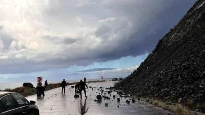 Samandağ–Arsuz Kale Sahil Yolunda Tehlike Sürüyor