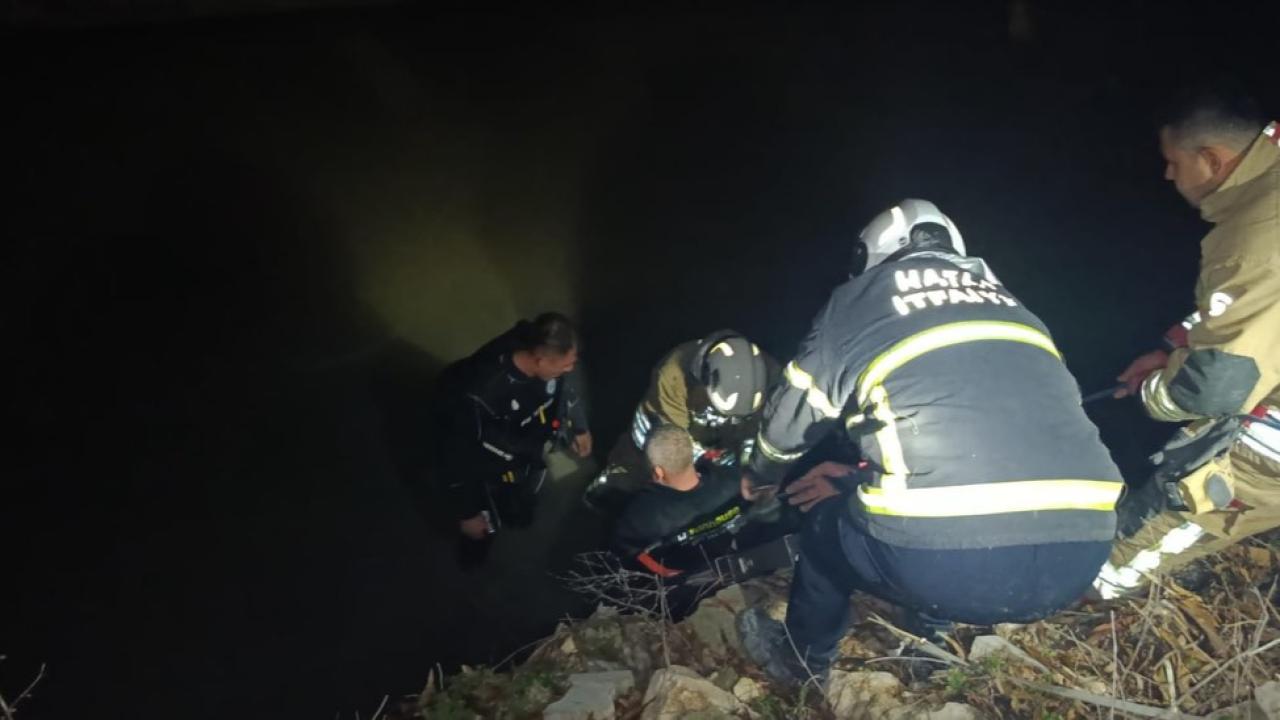 Su Kanalına Düşen Vatandaş İtfaiye Tarafından Kurtarıldı