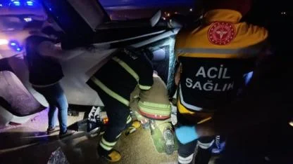 Takla Atan Otombilde 2 kişi yaralandı