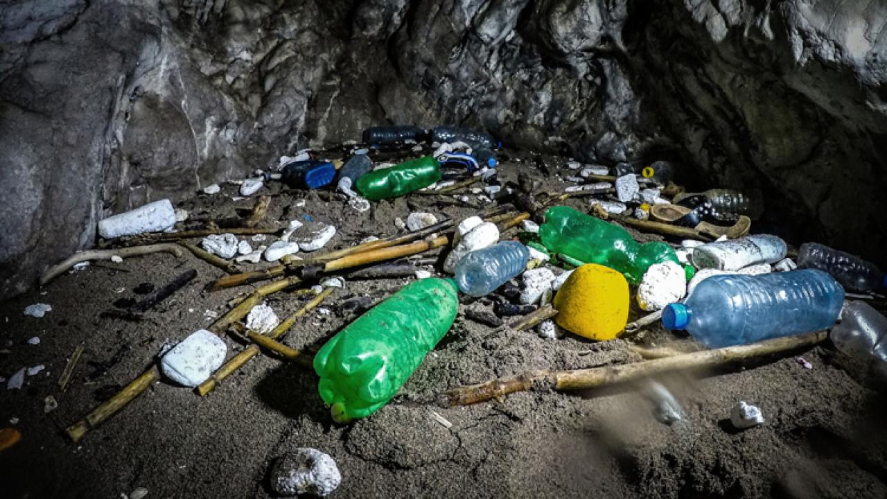 TÜRK MİLLETİ KANSER OLUYOR