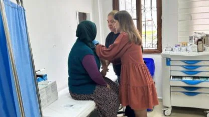 Umre Yolcusu Vatandaşlara Menenjit Aşısı Uygulandı