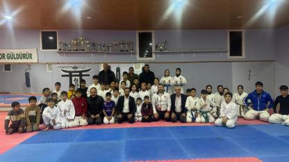 YALÇIN'DAN SPORCULARA DESTEK