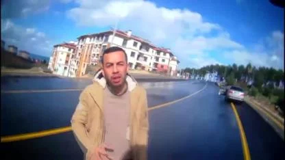 Yardıma Koşan Sürücü Yürekleri Isıttı