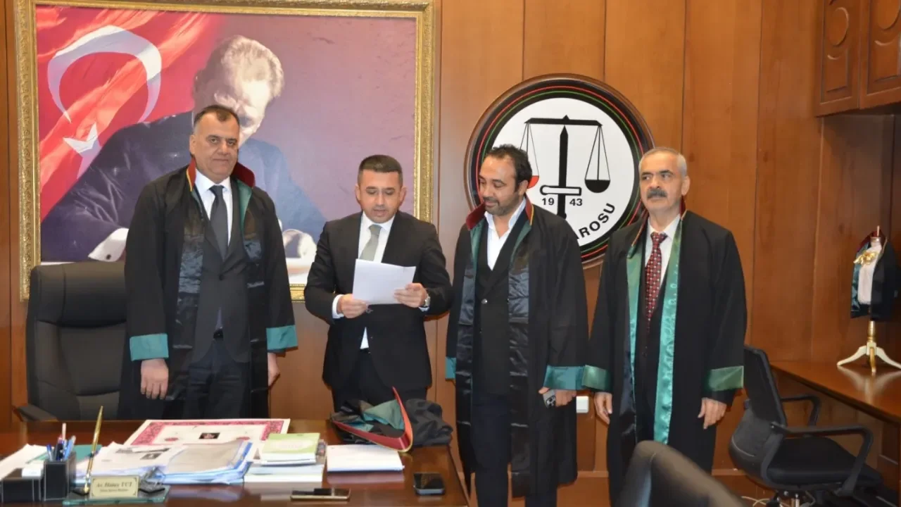 Zafer Ergün Meslek Yemini Ederek Avukatlık Ruhsatını Aldı