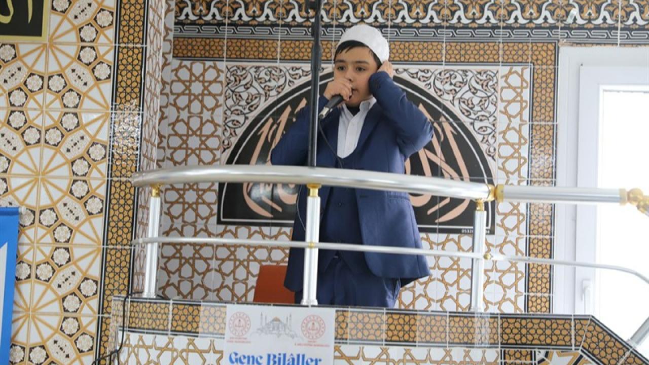 ALTINÖZÜ’NDE GENÇ BİLALLER YARIŞTI