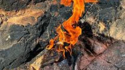 Amanoslar’da Zamanı Aşan Alevler