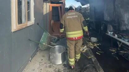 Antakya’da Konteyner Yangını Korkuttu