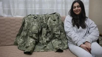 Askerin Verdiği Montu Geri Vermek İçin Özenle Saklıyor