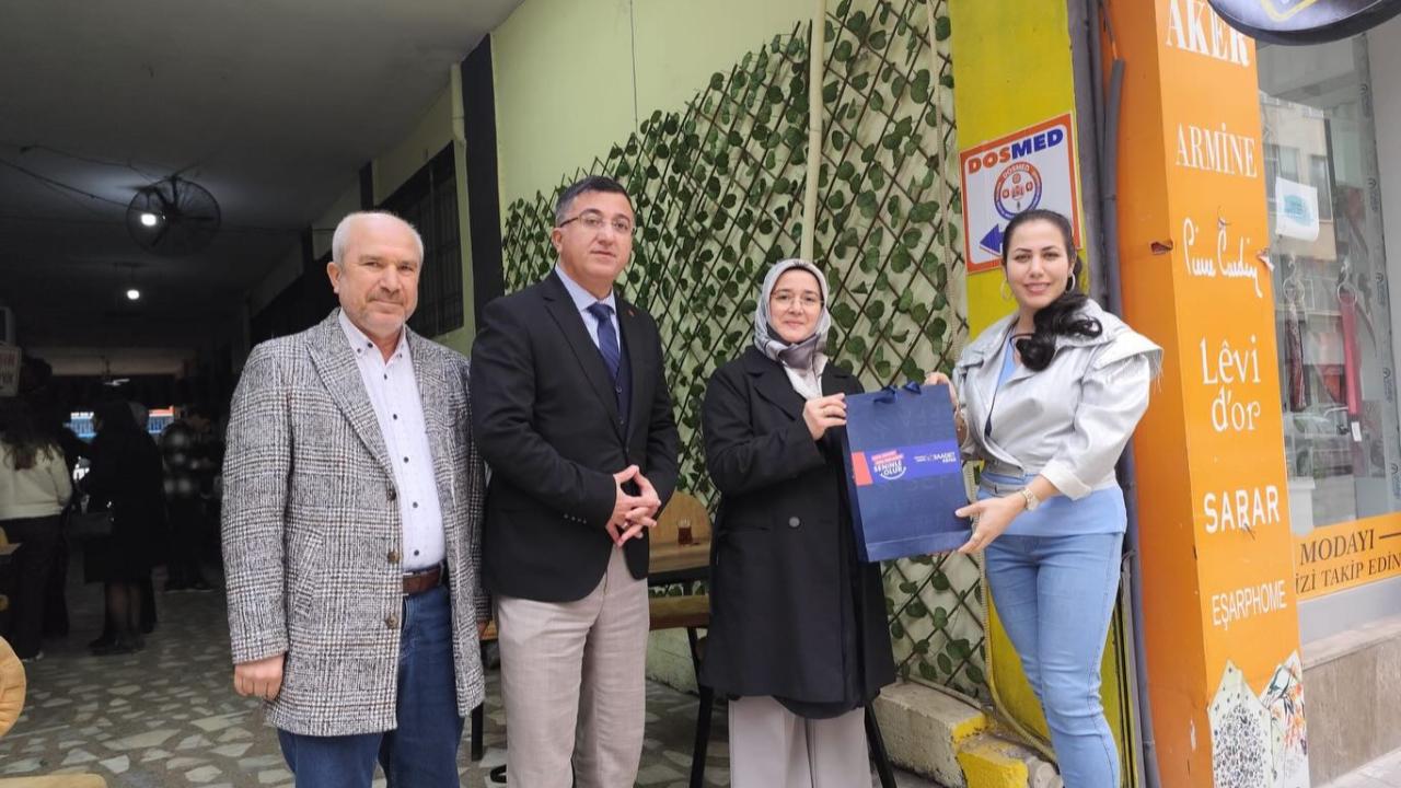 Basın ve Sivil Toplumla İstişareyi Önemsiyoruz